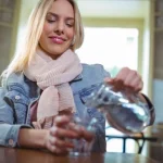 prosty-nawyk-ktory-obniza-poziom-cukru-we-krwi-i-zapobiega.webp.webp